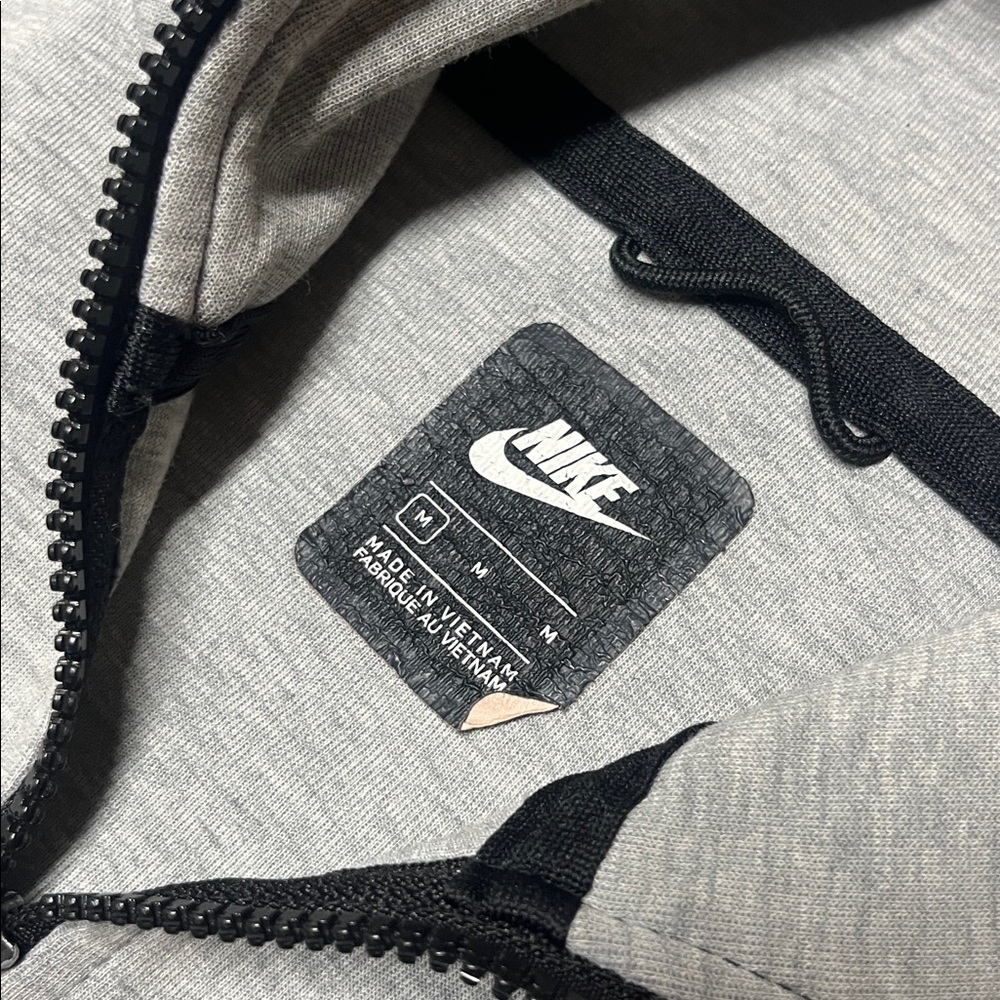 Nike tech - Picture 5 of 8